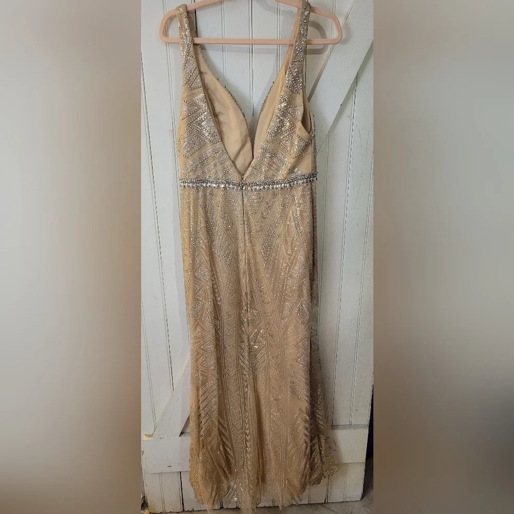 NWOT Long Fitted Dress - Picture 5 of 5